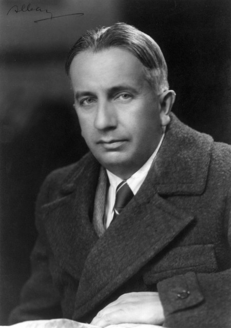 Casella, Alfredo - cliquer ici